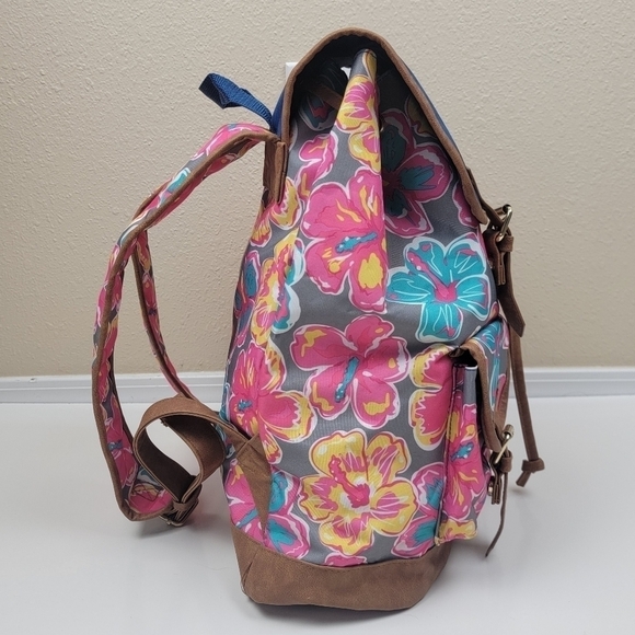 Simply Southern Floral Pocket Flap Backpack - Picture 6 of 10